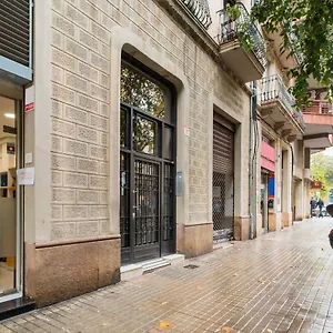 Modernism And Comfort In A Strategic Location , Barcelona España